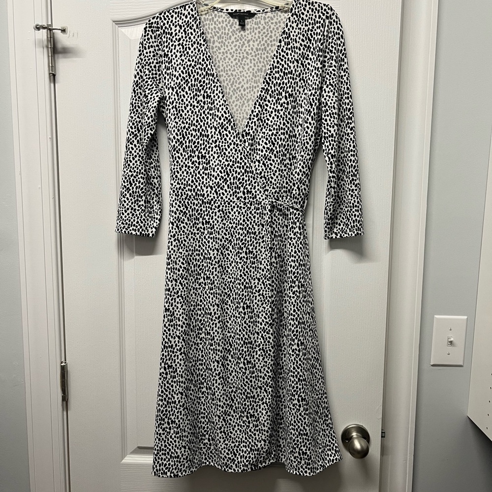 Banana Republic Black and White Patterned Dress